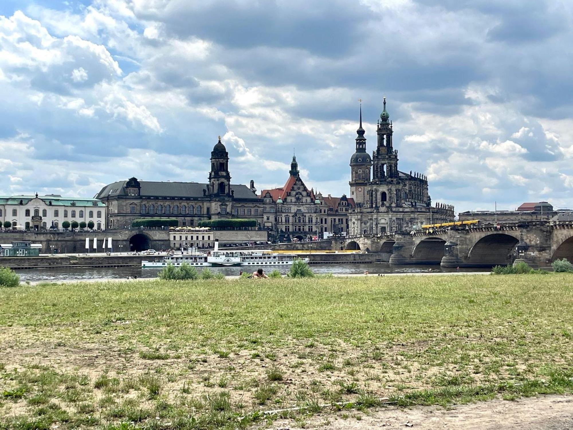 Modernes-apartment-elbkiez-im-herzen-von-dresden